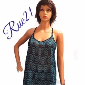 EUC/Rue21 top/size large